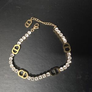 Elegant Gold and Silver Bracelet with Chain Design